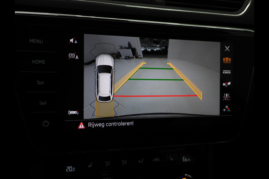 Škoda Superb Combi 1.4 TSI iV Laurin & Klement | Leder | Canton | Trekhaak | Camera | Keyless | Adaptive Cruise | Memory | Carplay