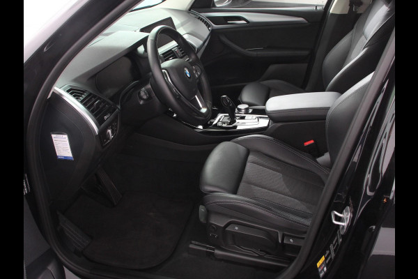 BMW X3 xDrive30e Plug in Hybride Advantage Automaat | Navigatie | Climate Control | Adaptive Cruise Control | Head up display | Led | Dab | Parkeer sensoren V+A | Stoelverwarming | Camera