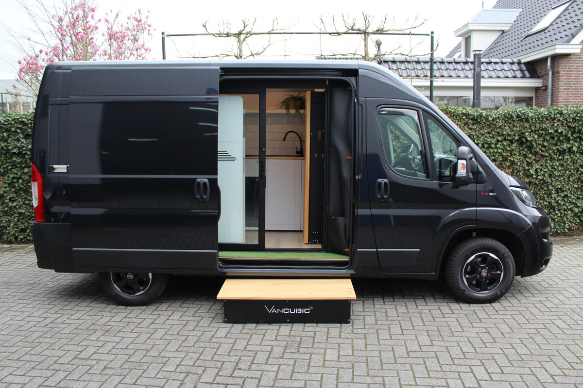Fiat Ducato 30 2.3 MultiJet 120PK Euro6 L2H2 Buscamper - VanCubic Premium - Nieuwe camper inrichting!