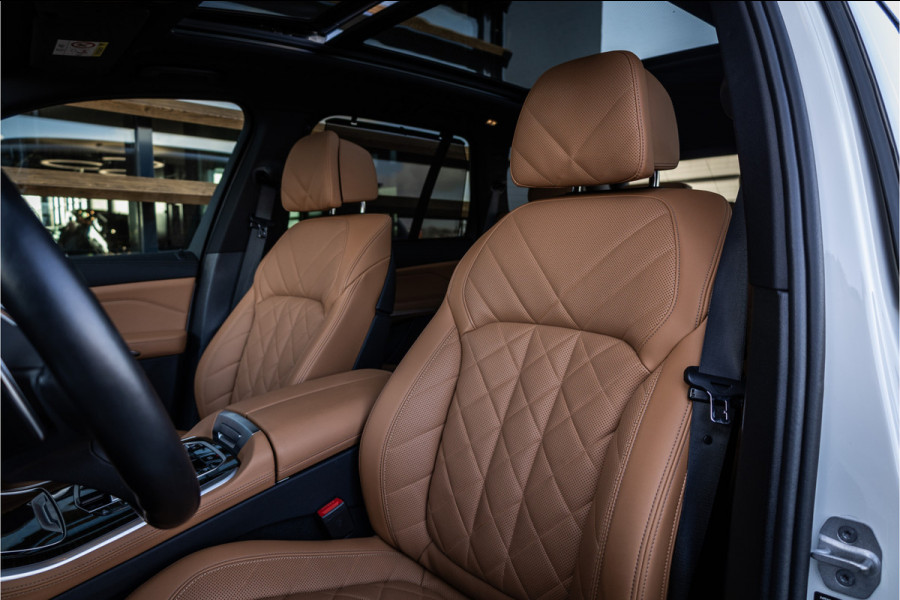 BMW X5 xDrive50e - M Sport | Sky Lounge | Luchtvering | H&K | Elek. Trekhaak | Memory