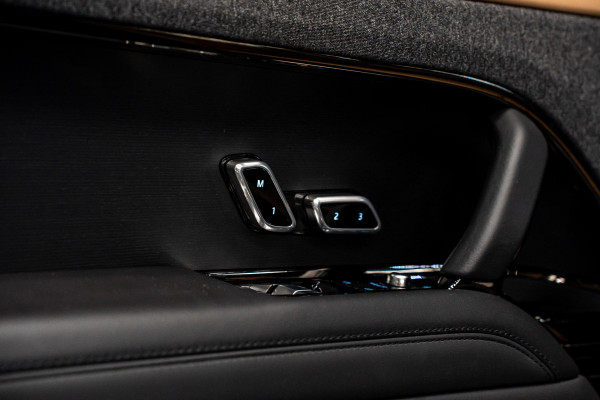 Land Rover Range Rover Sport 3.0 P440e Dynamic SE *Panorama / Meridian / Stoelventilatie / HUD / Memory / Keyless*