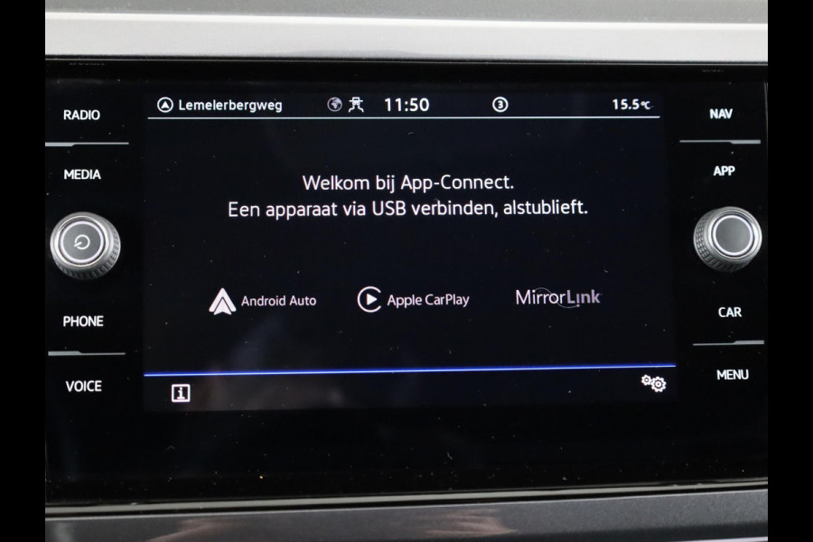 Volkswagen Polo 1.0 TSI Style 95 pk Automaat (DSG) | Navigatie | Parkeersensoren | Achteruitrijcamera | Adaptieve cruise control | Matrix LED koplampen | Stoelverwarming |