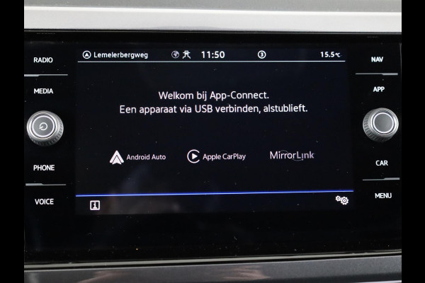 Volkswagen Polo 1.0 TSI Style 95 pk Automaat (DSG) | Navigatie | Parkeersensoren | Achteruitrijcamera | Adaptieve cruise control | Matrix LED koplampen | Stoelverwarming |