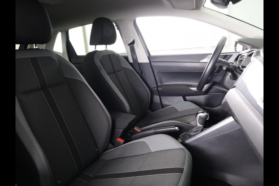 Volkswagen Polo 1.0 TSI Style 95 pk Automaat (DSG) | Navigatie | Parkeersensoren | Achteruitrijcamera | Adaptieve cruise control | Matrix LED koplampen | Stoelverwarming |