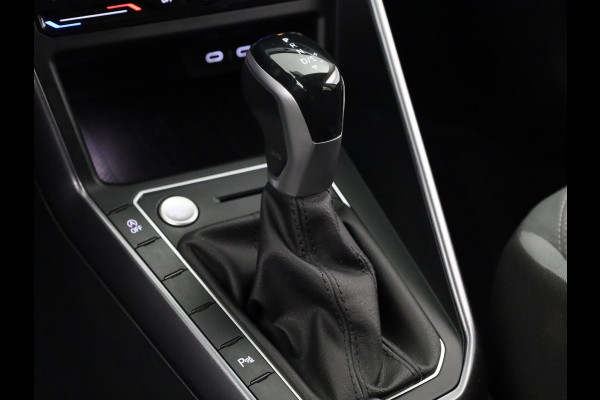 Volkswagen Polo 1.0 TSI Style 95 pk Automaat (DSG) | Navigatie | Parkeersensoren | Achteruitrijcamera | Adaptieve cruise control | Matrix LED koplampen | Stoelverwarming |