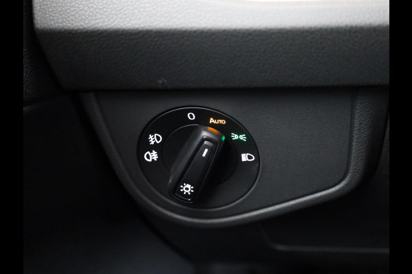 Volkswagen Polo 1.0 TSI Style 95 pk Automaat (DSG) | Navigatie | Parkeersensoren | Achteruitrijcamera | Adaptieve cruise control | Matrix LED koplampen | Stoelverwarming |