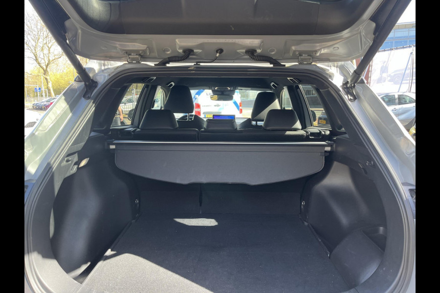 Toyota Corolla Cross 2.0 High Power Hybrid First Edition | Apple Carplay/Android Auto | voorstoelen verwarmd | Elektrische kofferbak | BSM