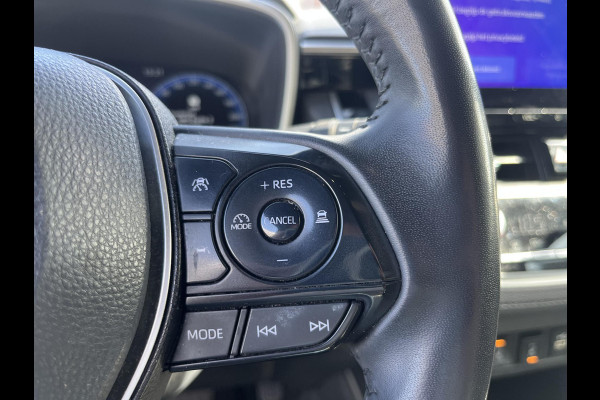 Toyota Corolla Cross 2.0 High Power Hybrid First Edition | Apple Carplay/Android Auto | voorstoelen verwarmd | Elektrische kofferbak | BSM