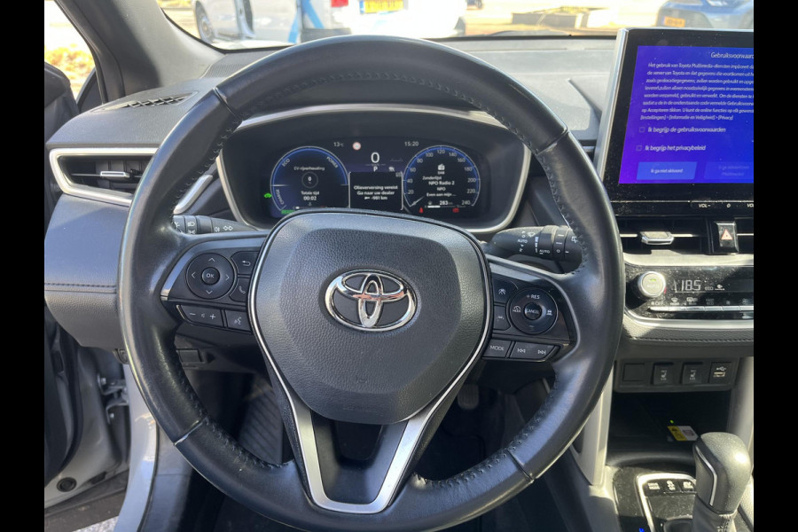 Toyota Corolla Cross 2.0 High Power Hybrid First Edition | Apple Carplay/Android Auto | voorstoelen verwarmd | Elektrische kofferbak | BSM