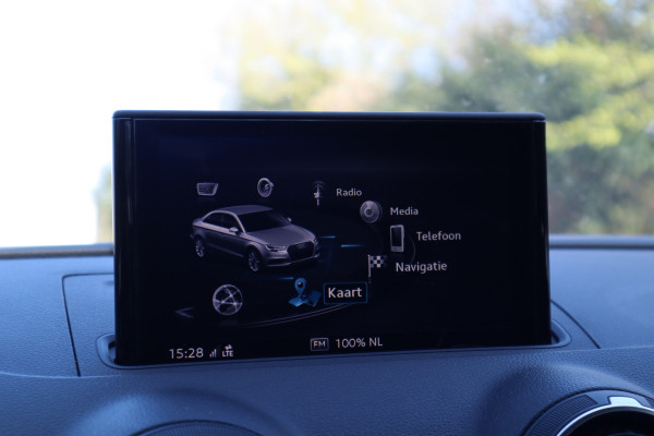 Audi A3 Limousine 30 TFSI Pro Line | Navi | Cruise control | DAB |