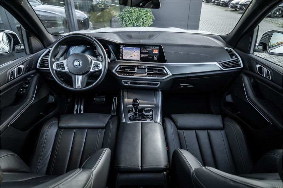 BMW X5 xDrive45e High Executive - M Sport | Panorama | Memory | Luchtvering | ACC