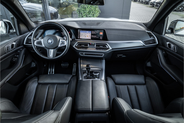 BMW X5 xDrive45e High Executive - M Sport | Panorama | Memory | Luchtvering | ACC