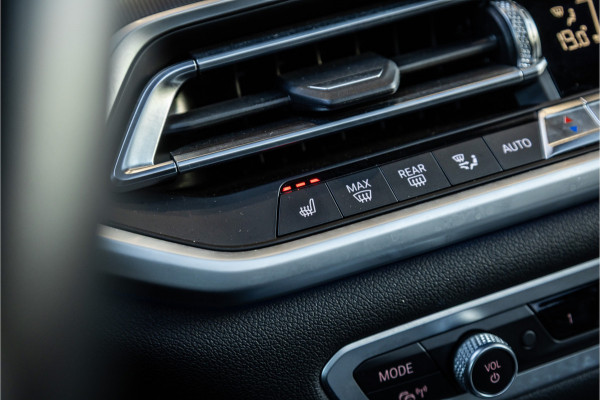 BMW X5 xDrive45e High Executive - M Sport | Panorama | Memory | Luchtvering | ACC