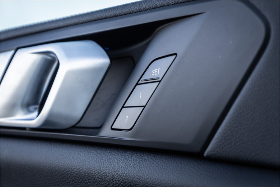 BMW X5 xDrive45e High Executive - M Sport | Panorama | Memory | Luchtvering | ACC