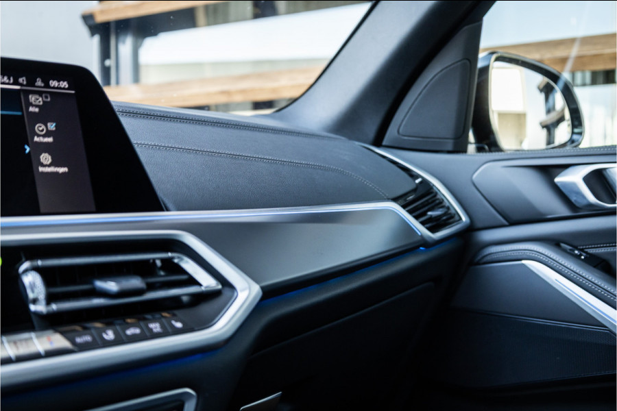 BMW X5 xDrive45e High Executive - M Sport | Panorama | Memory | Luchtvering | ACC