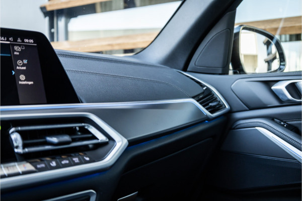 BMW X5 xDrive45e High Executive - M Sport | Panorama | Memory | Luchtvering | ACC