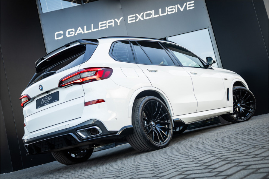 BMW X5 xDrive45e High Executive - M Sport | Panorama | Memory | Luchtvering | ACC