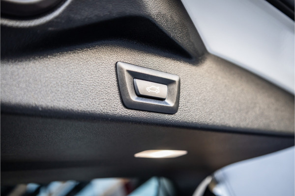 BMW X5 xDrive45e High Executive - M Sport | Panorama | Memory | Luchtvering | ACC