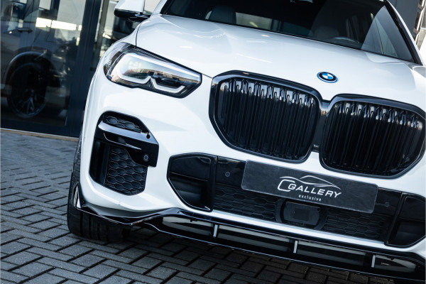 BMW X5 xDrive45e High Executive - M Sport | Panorama | Memory | Luchtvering | ACC