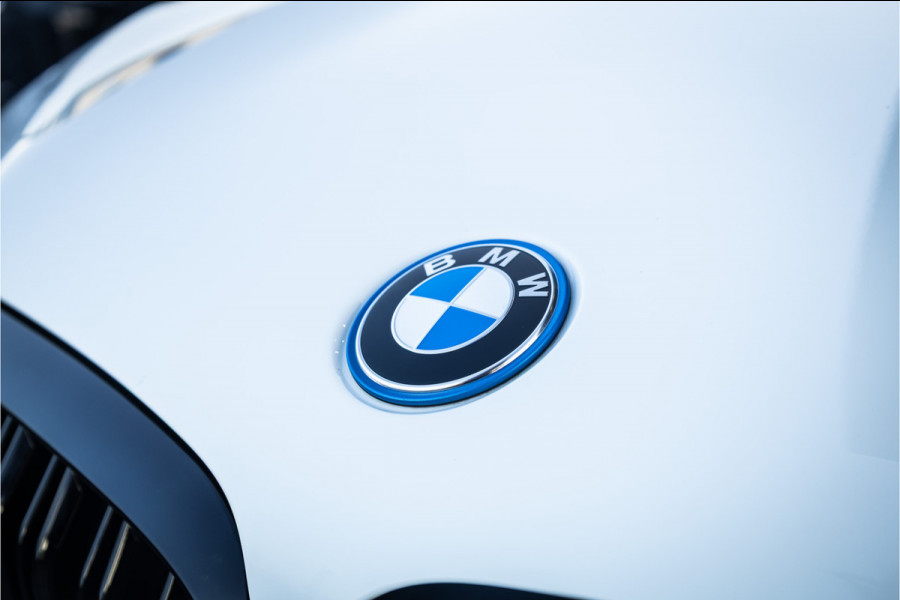 BMW X5 xDrive45e High Executive - M Sport | Panorama | Memory | Luchtvering | ACC