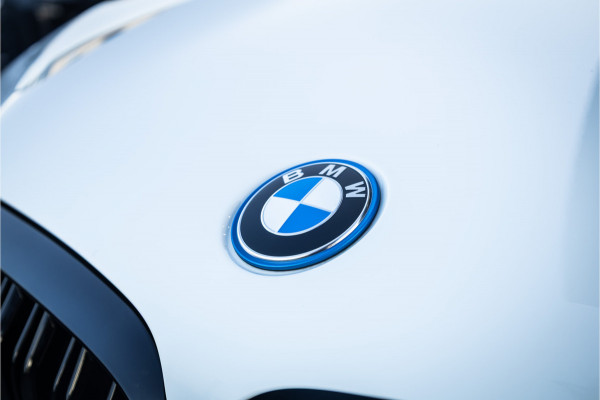 BMW X5 xDrive45e High Executive - M Sport | Panorama | Memory | Luchtvering | ACC