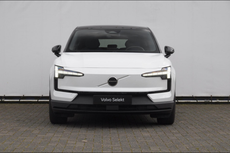 Volvo EX30 272PK Ext. Range Plus / Adaptieve Cruise Control/ Dodehoek Detectie / Parkeersensoren/ Achteruitrijcamera/ Warmtepomp/ Google Services/