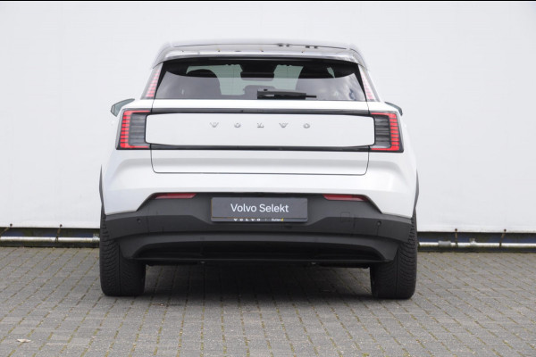 Volvo EX30 272PK Ext. Range Plus / Adaptieve Cruise Control/ Dodehoek Detectie / Parkeersensoren/ Achteruitrijcamera/ Warmtepomp/ Google Services/