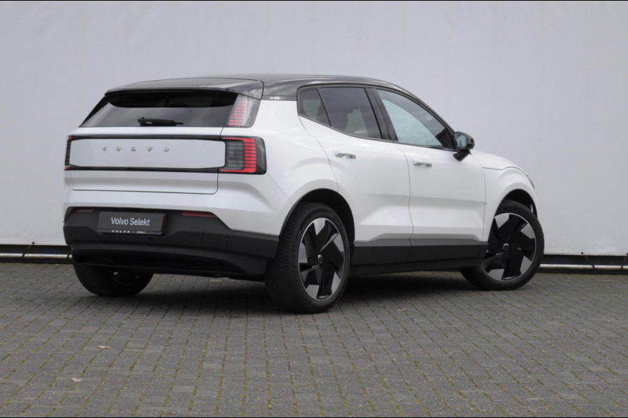 Volvo EX30 272PK Ext. Range Plus / Adaptieve Cruise Control/ Dodehoek Detectie / Parkeersensoren/ Achteruitrijcamera/ Warmtepomp/ Google Services/