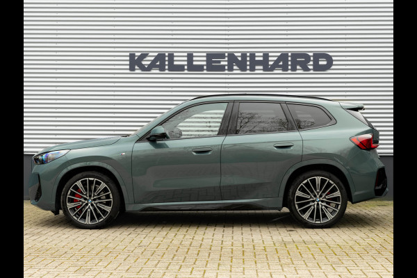 BMW X1 sDrive18i M-Sport Pro - Pano - Memoryzetel - Trekhaak - ACC - Head-Up - Harman Kardon