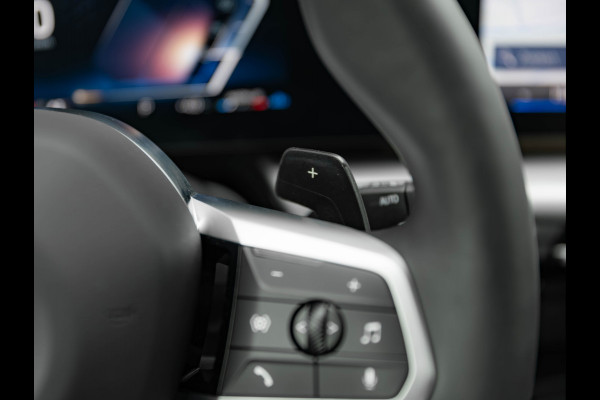 BMW X1 sDrive18i M-Sport Pro - Pano - Memoryzetel - Trekhaak - ACC - Head-Up - Harman Kardon