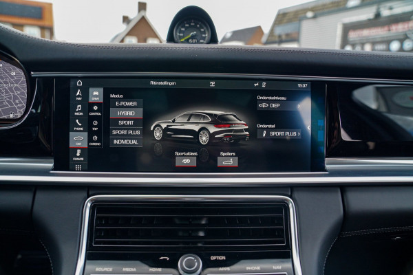 Porsche Panamera Sport Turismo 2.9 4 E-Hybrid | Sport Chrono | Massasge | Panorama | BoseSound | Achteras bsturing | Sport uitlaat