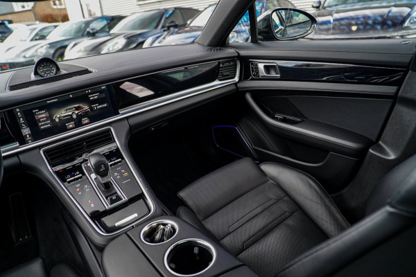 Porsche Panamera Sport Turismo 2.9 4 E-Hybrid | Sport Chrono | Massasge | Panorama | BoseSound | Achteras bsturing | Sport uitlaat