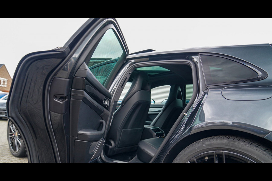 Porsche Panamera Sport Turismo 2.9 4 E-Hybrid | Sport Chrono | Massasge | Panorama | BoseSound | Achteras bsturing | Sport uitlaat