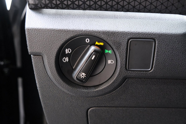 Volkswagen T-Cross 1.0 TSI Style Automaat - Airco, Cruise, Navi, PDC, Camera Carplay, Stoelverwarming.