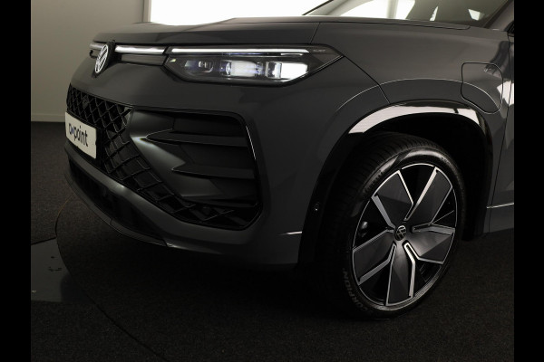Volkswagen Tayron 1.5 eHybrid R-Line Edition 272 pk Automaat (DSG) |Verlengde garantie |  Navigatie | Panoramadak | Parkeersensoren (Park assist) | Achteruitrijcamera | Black Style pakket | R-Line |