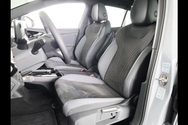 Volkswagen ID.5 Pro Business 77 kWh accu, 210 kW / 286 pk SUV Elek | 360 Camera | Led matrix | Navigatie | Elektrische Achterklep | Panoramdak | Stoelverwarming |