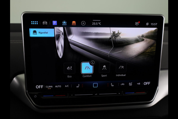 Volkswagen ID.5 Pro Business 77 kWh accu, 210 kW / 286 pk SUV Elek | 360 Camera | Led matrix | Navigatie | Elektrische Achterklep | Panoramdak | Stoelverwarming |
