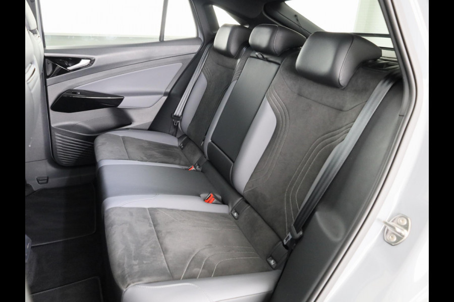 Volkswagen ID.5 Pro Business 77 kWh accu, 210 kW / 286 pk SUV Elek | 360 Camera | Led matrix | Navigatie | Elektrische Achterklep | Panoramdak | Stoelverwarming |