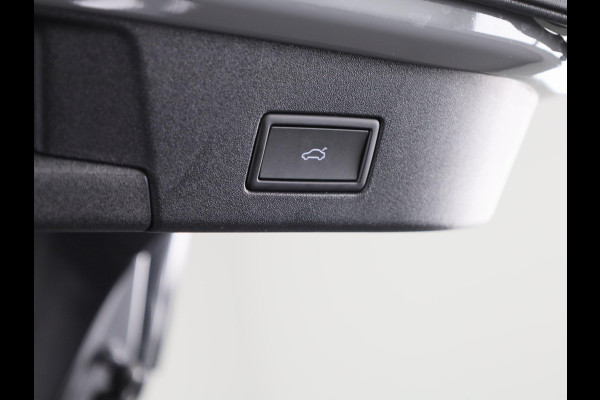 Volkswagen ID.5 Pro Business 77 kWh accu, 210 kW / 286 pk SUV Elek | 360 Camera | Led matrix | Navigatie | Elektrische Achterklep | Panoramdak | Stoelverwarming |