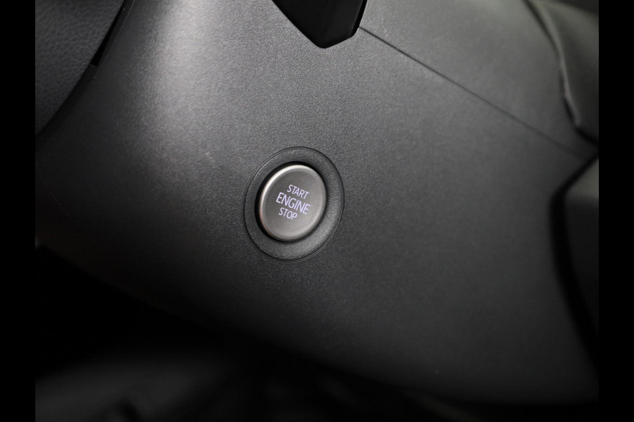 Volkswagen ID.5 Pro Business 77 kWh accu, 210 kW / 286 pk SUV Elek | 360 Camera | Led matrix | Navigatie | Elektrische Achterklep | Panoramdak | Stoelverwarming |