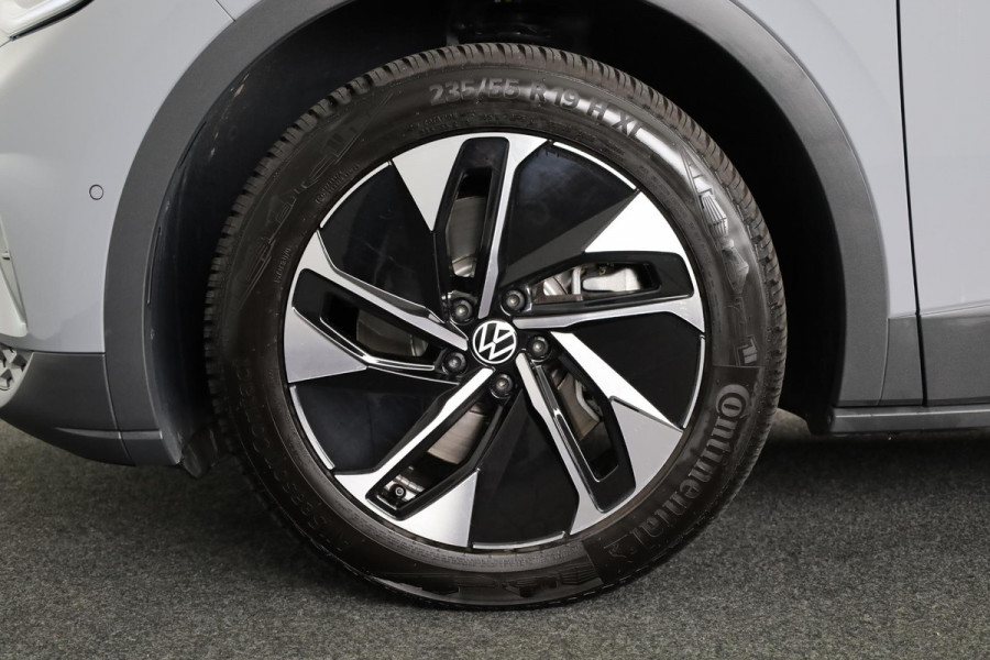 Volkswagen ID.4 Pro Business 77 kWh | Achteruitrijcamera | Led matrix | Navigatie | Elektrische Achterklep |