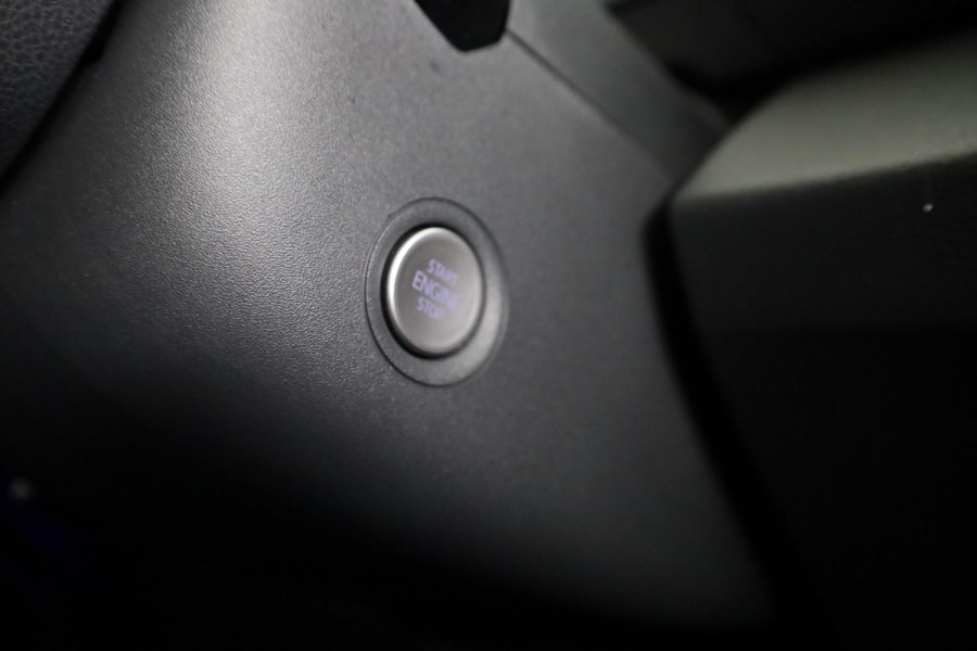 Volkswagen ID.4 Pro Business 77 kWh | Achteruitrijcamera | Led matrix | Navigatie | Elektrische Achterklep |