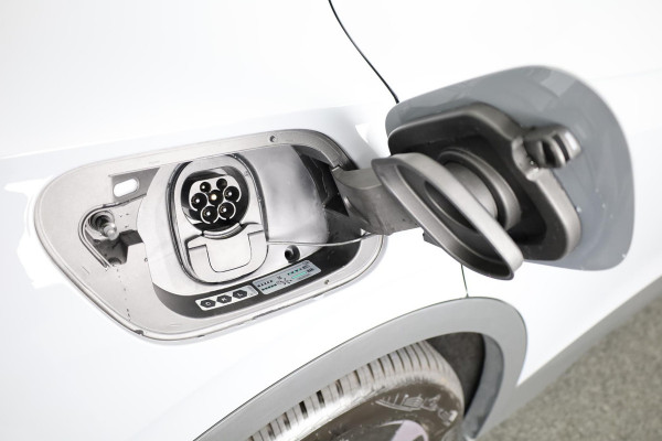 Volkswagen ID.4 Pro Business 77 kWh | Achteruitrijcamera | Led matrix | Navigatie | Elektrische Achterklep |