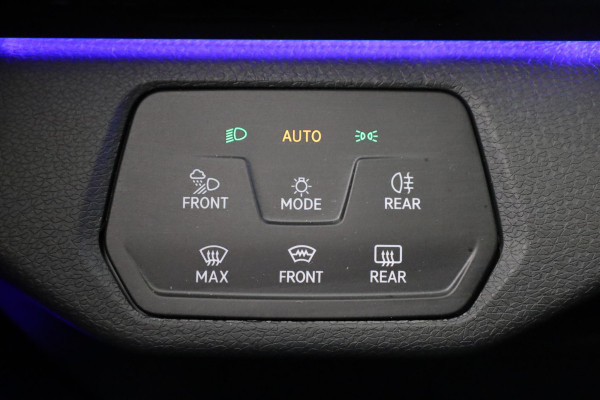 Volkswagen ID.4 Pro Business 77 kWh | Achteruitrijcamera | Led matrix | Navigatie | Elektrische Achterklep |