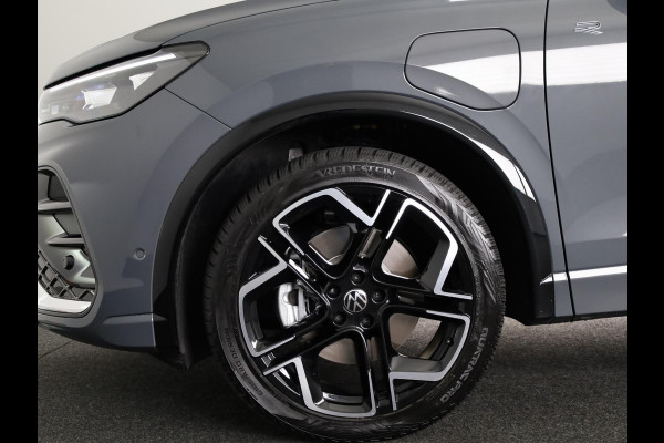 Volkswagen Tiguan 1.5 eHybrid R-Line Edition 204 PK PHEV | Panorama dak | Comfort pakket | Navigatie | Parkeer camera |