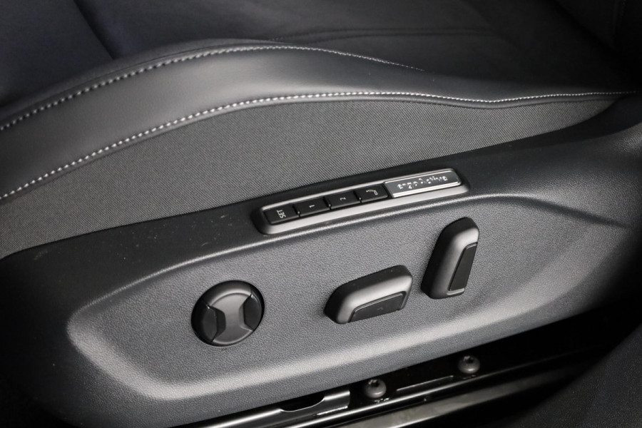 Volkswagen ID.7 Tourer Pro Limited Edition 77 kWh | Panoramadak | Head-Up Display | 360 Camera | Stoelverwarming |