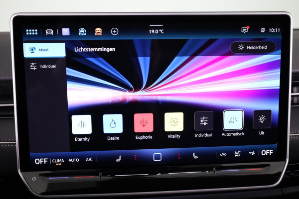 Volkswagen ID.7 Tourer Pro Limited Edition 77 kWh | Panoramadak | Head-Up Display | 360 Camera | Stoelverwarming |