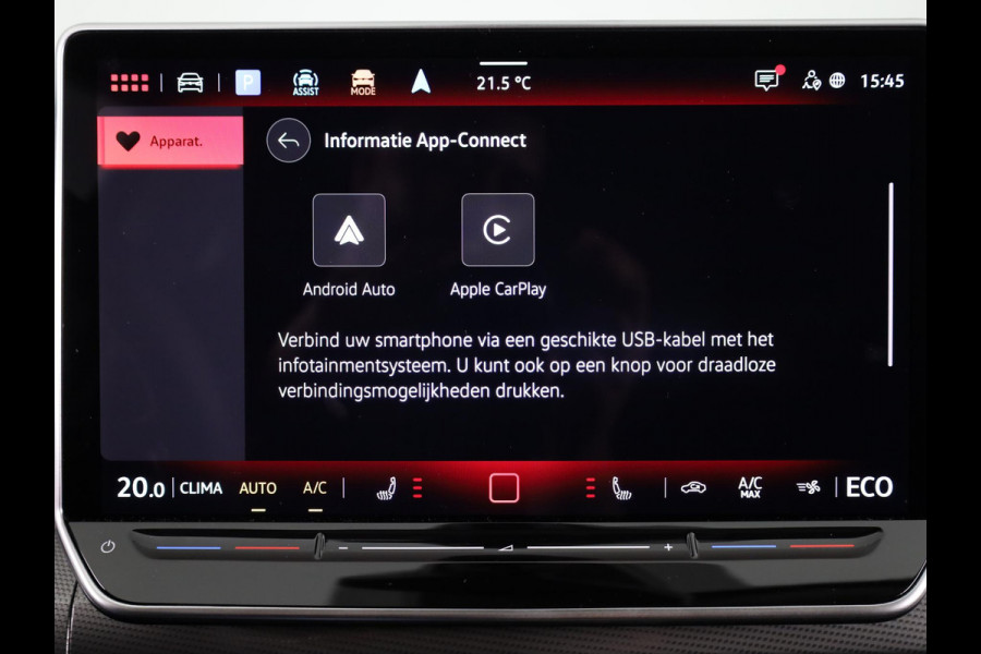 Volkswagen Golf 1.5 eHybrid Style Edition 204PK | Panoramadak | Wegklapbare trekhaak | Sportonderstel | Led matrix | Stoelverwarming | 18 Inch