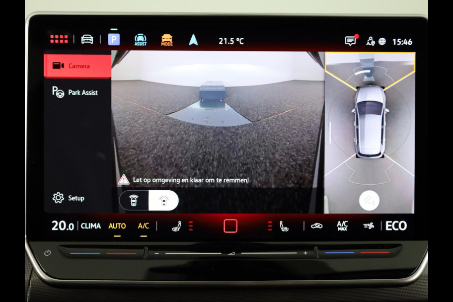 Volkswagen Golf 1.5 eHybrid Style Edition 204PK | Panoramadak | Wegklapbare trekhaak | Sportonderstel | Led matrix | Stoelverwarming | 18 Inch