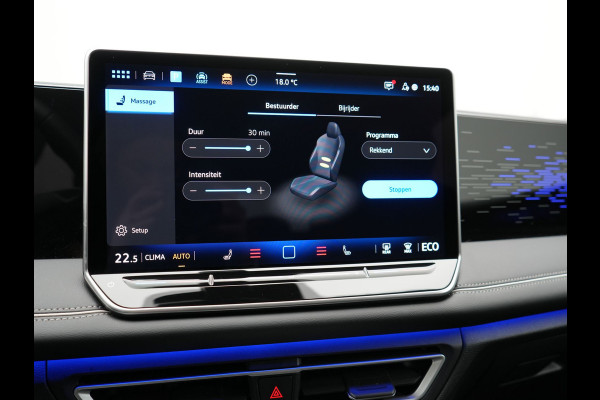 Volkswagen Tiguan 1.5 eHybrid Elegance PHEV 272pk Dealer O.H. | Trekhaak Af Fabriek | Adaptive Cruise | 360 Camera | Alcantara Sportstoelen Massage & Verwarmd | IQ Light | Stuur Verwarmd | Sfeerverlichting | Keyless | Blis | Virtual | Plug In Hybrid |